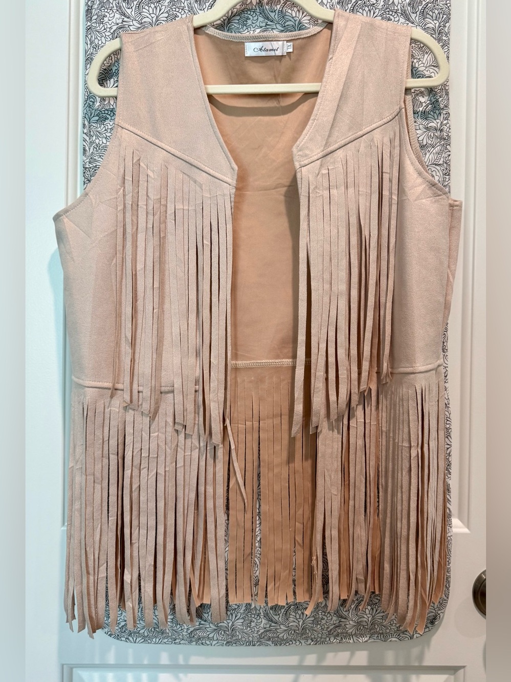 NWOT- Ladies Fringe Suede Vest - Apricot, XL